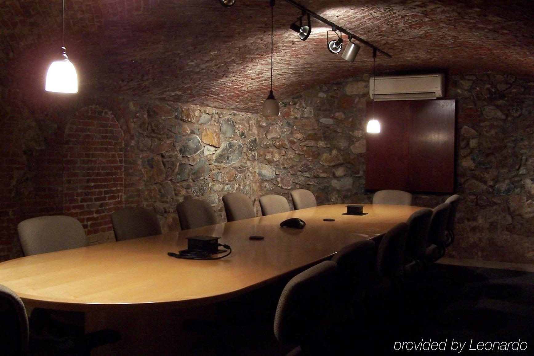 Grass Valley Courtyard Suites Facilidades foto
